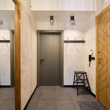 Appartement Luxury 2 Bedroom - Private Garden